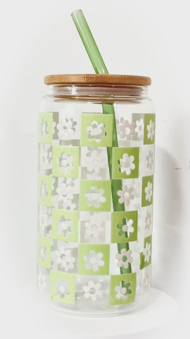 White Daisy and Green Check Glass Cup – 16oz